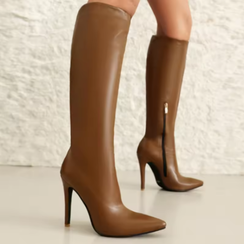 Bottes hautes britanniques sexy et tendance